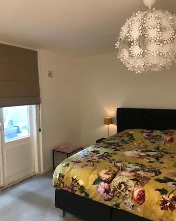 Midtown Suites *